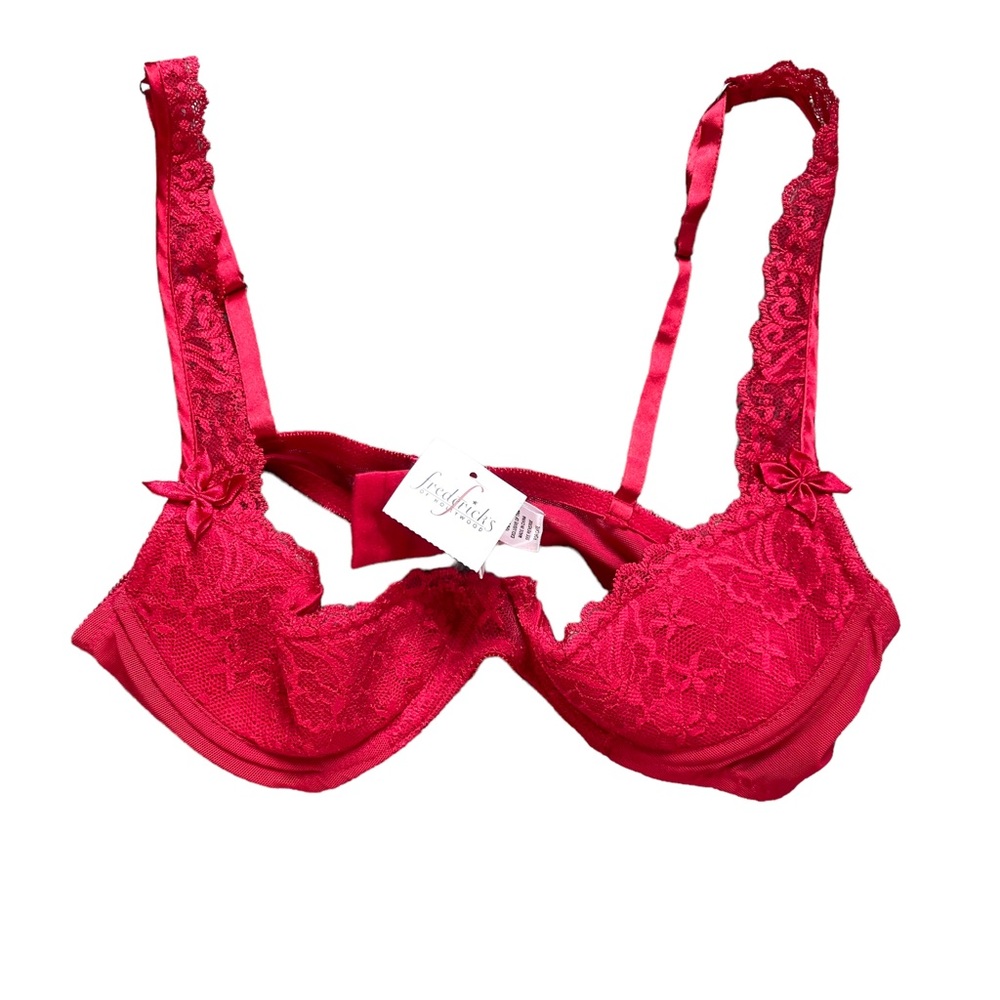 NWT Fredricks of Hollywood Deadstock Bright Red Lace Underline Fairycore Bra